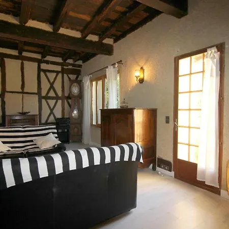 Quartier Du Chateau Σπίτι διακοπών Saramon